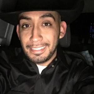 Meet your Posher, Luis